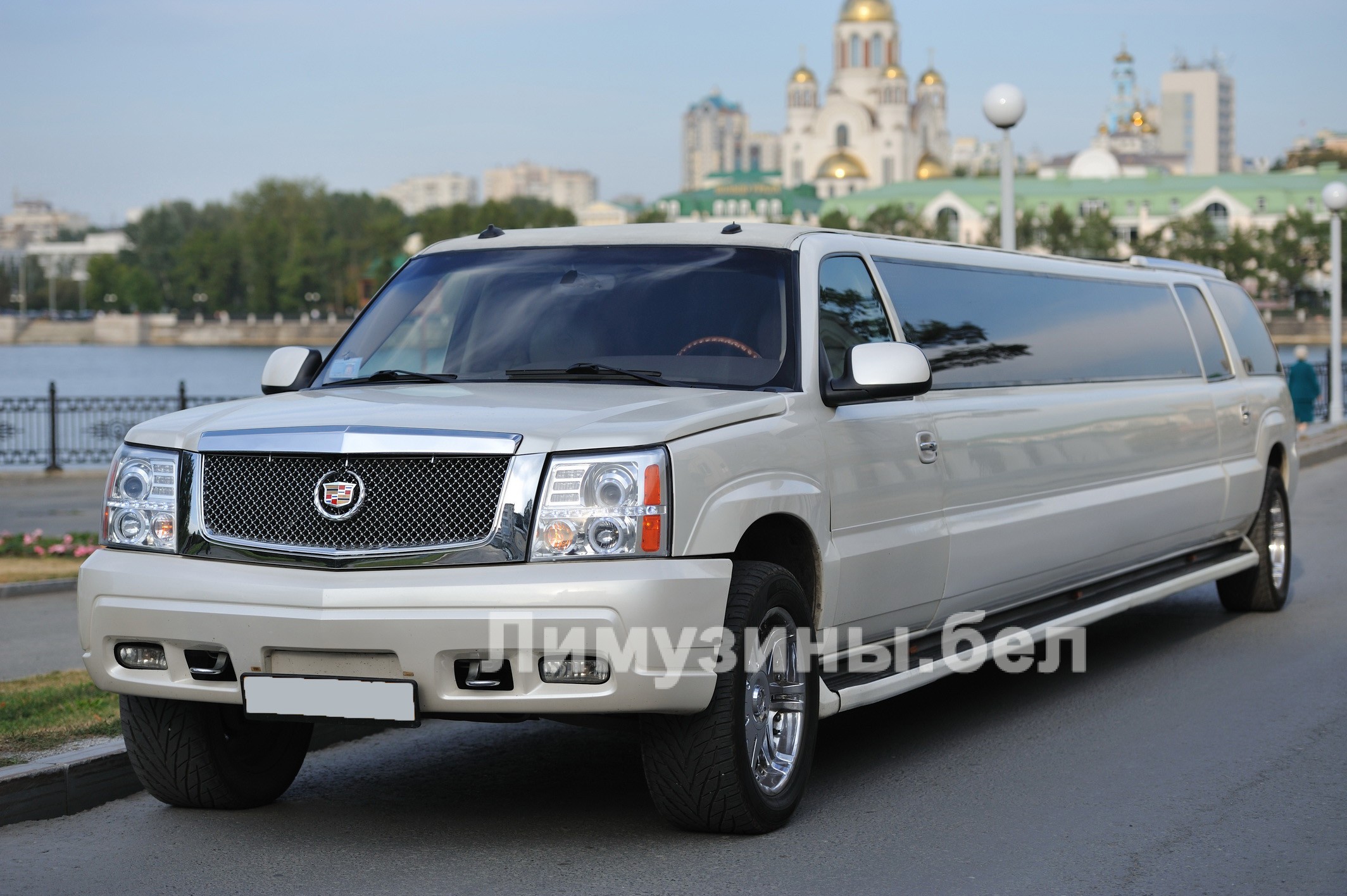 Cadillac Escalade - Прокат Лимузинов в Гомеле